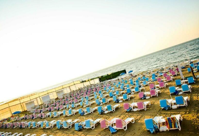 هتل Green Hills Suites