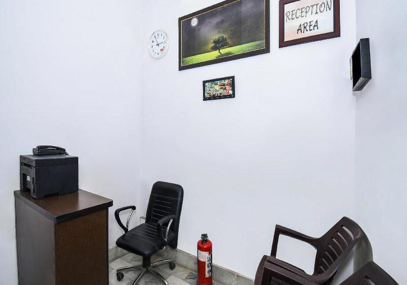 בית מלון כפרי Oyo 28059  Wayside