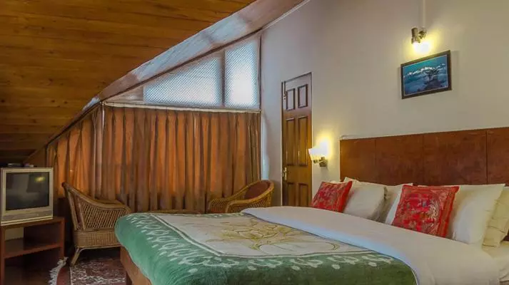 ホテル Shangrila Regency