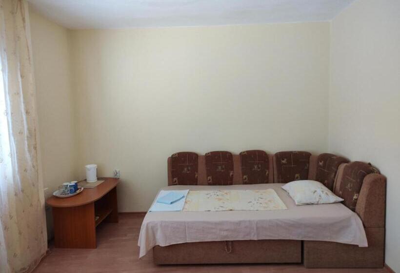 Pension Rooms Via Maris