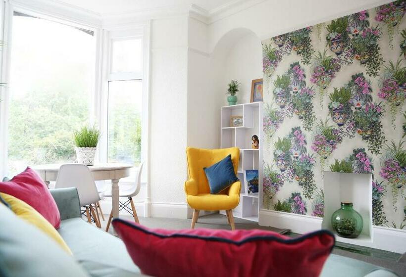 بنسيون Sundial Stays Kendal