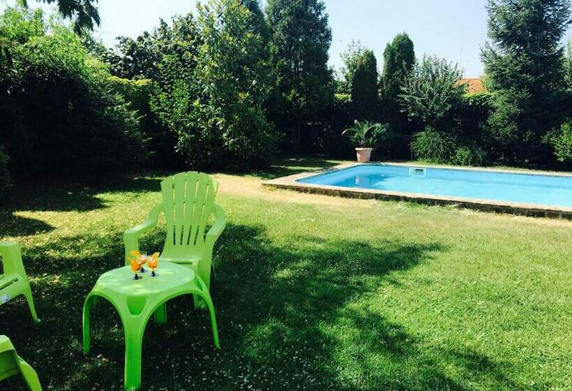 פנסיון Villa Nymphea Water Lily