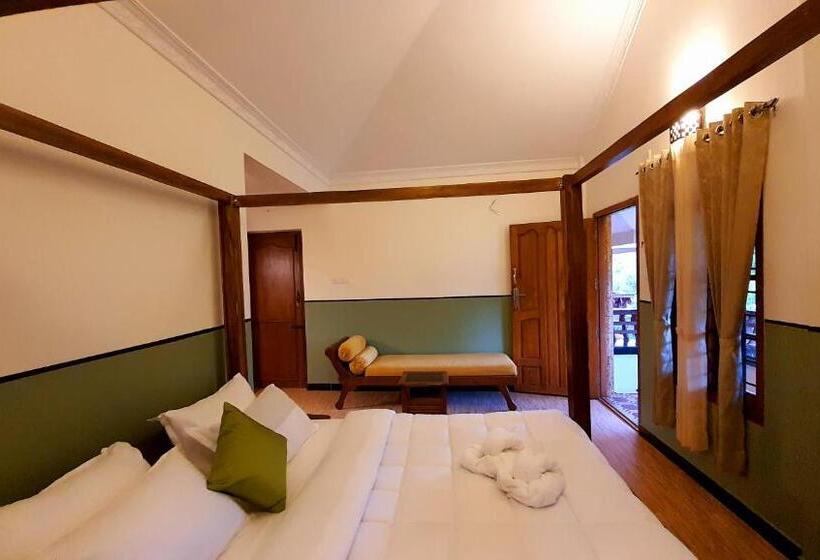 Resort Avadale Masinagudi   Stag Groups Not Allowed