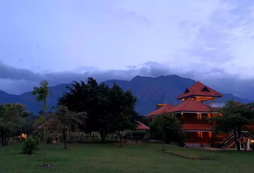 Lomakeskus Avadale Masinagudi   Stag Groups Not Allowed