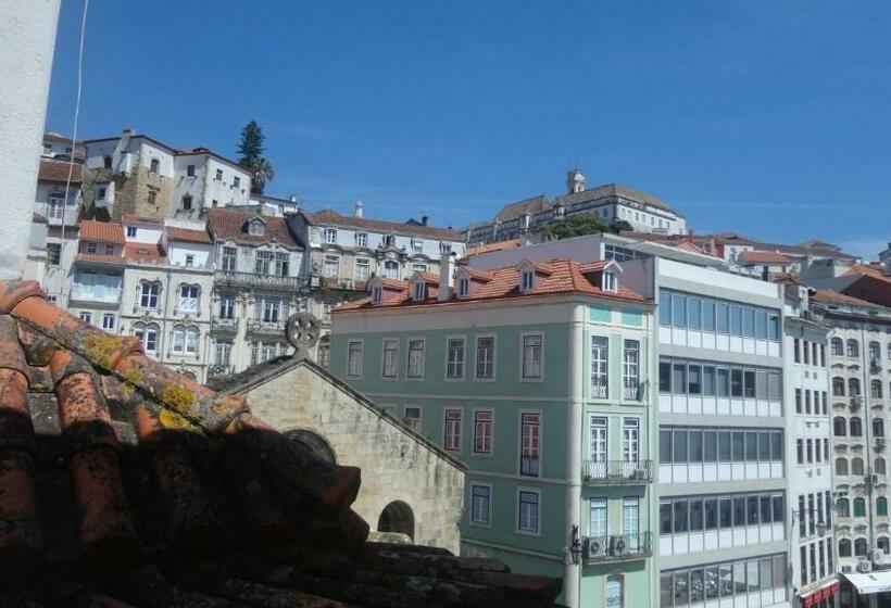 Be Coimbra Hostels