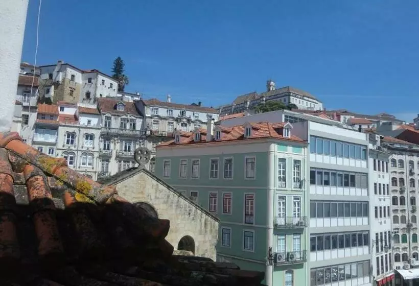 Be Coimbra Hostels