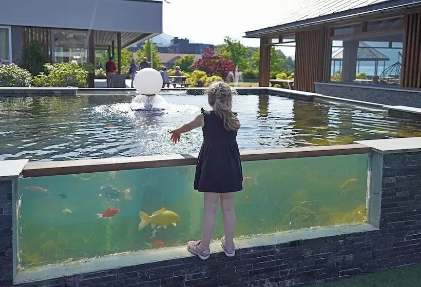 Bremanger Fjord Hotell