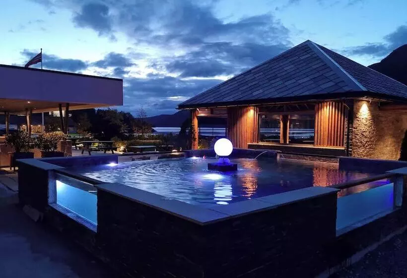 Bremanger Fjord Hotell