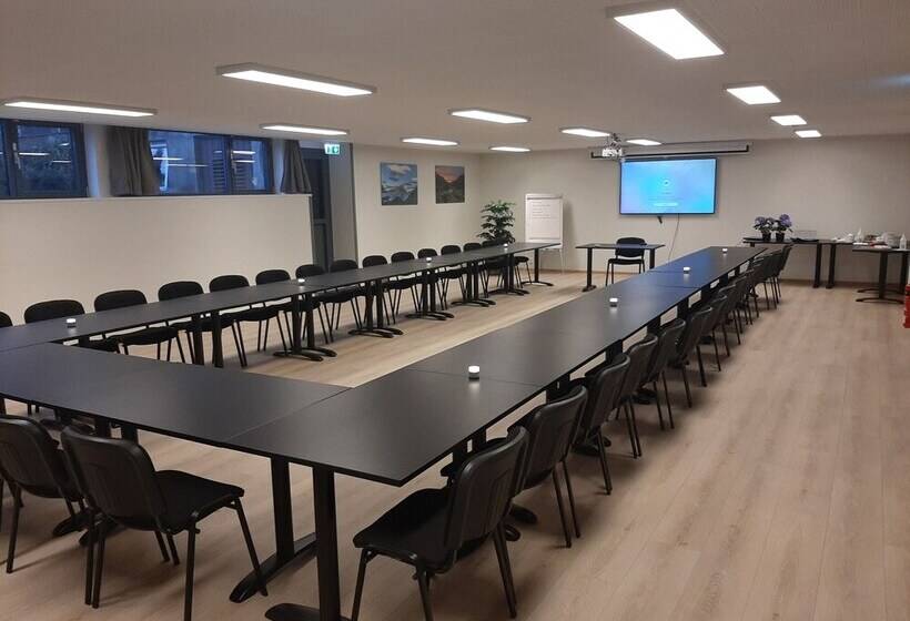 Bremanger Fjord Hotell