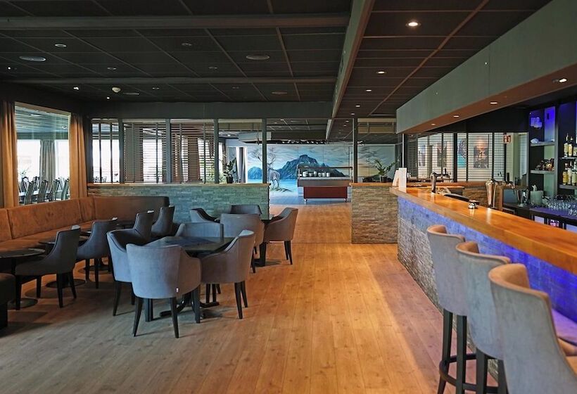 Bremanger Fjord Hotell