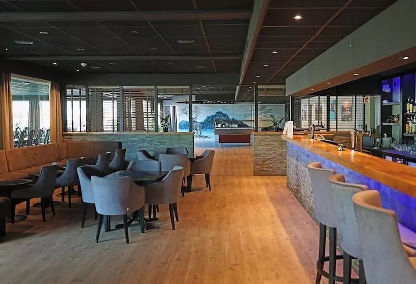 Bremanger Fjord Hotell