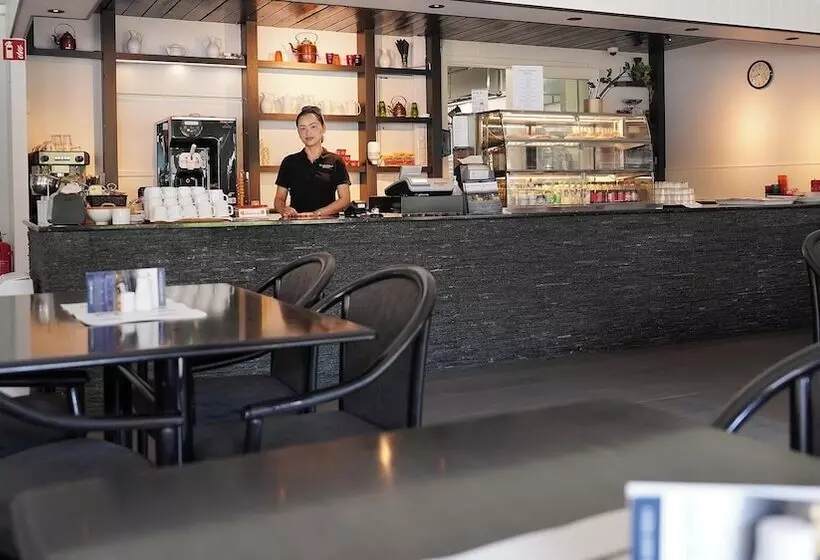 Bremanger Fjord Hotell