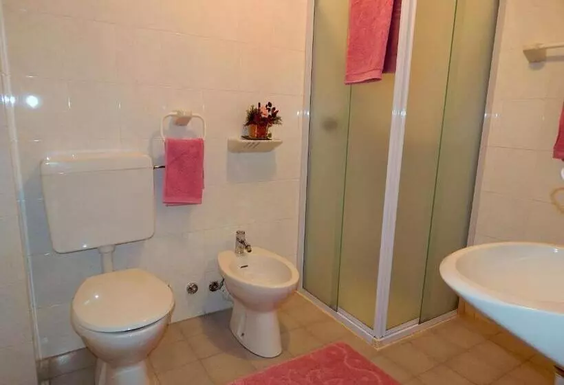 Hotelli Albergo Ginevra
