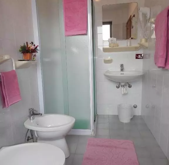 Hotelli Albergo Ginevra