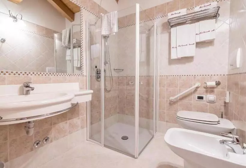 ホテル Genzianella