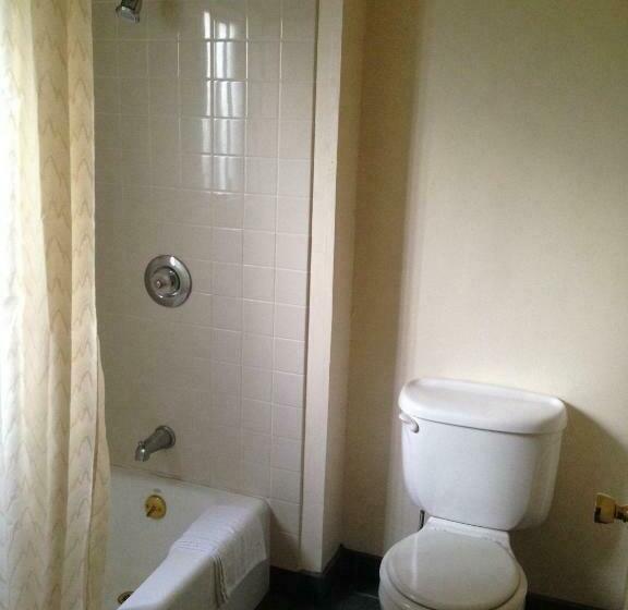 汽车旅馆  Discovery Inn