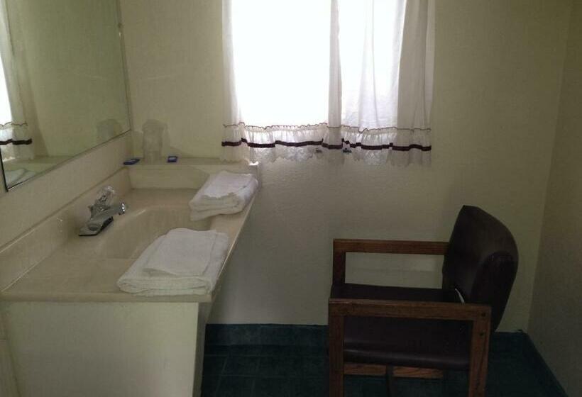 汽车旅馆  Discovery Inn