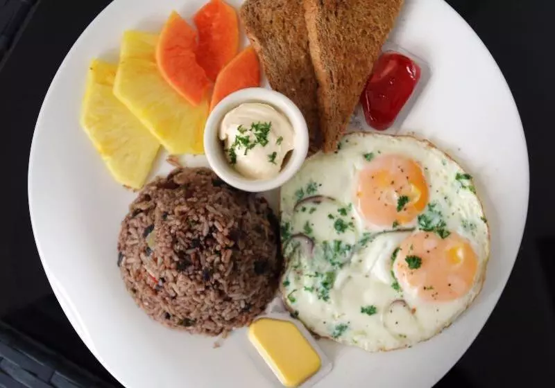 Pacific Suites Boutique Hotel And Bistro