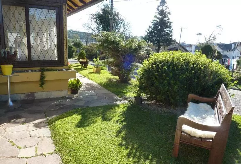 Majatalo Pousada Casa Amarela