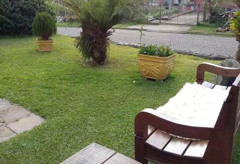 Majatalo Pousada Casa Amarela