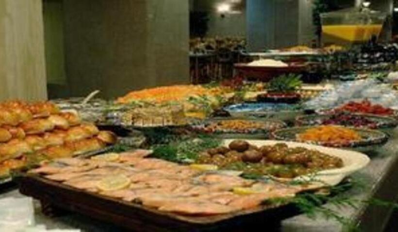 ホテル Okayama Ekimae Universal