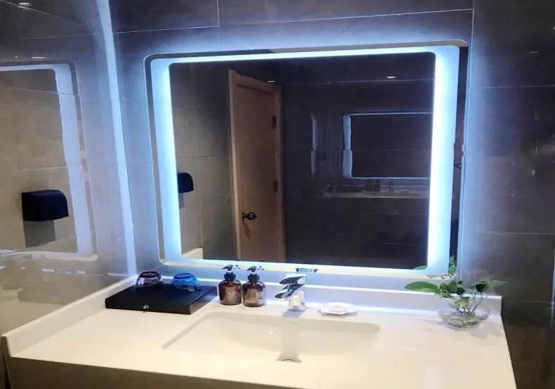 Greentree Inn Shanghai Quyang Hotel