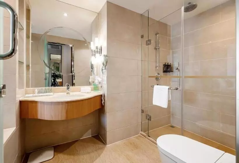 Guangdong Hotel Shanghai   Free Self Service Laundry