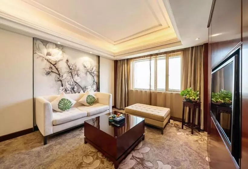 Guangdong Hotel Shanghai   Free Self Service Laundry