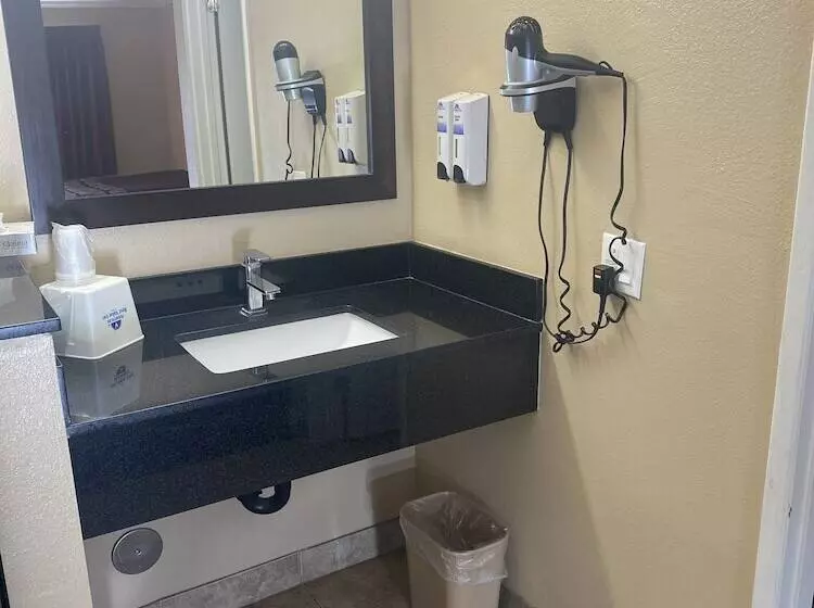 Отель Anaheim Astoria Inn & Suites