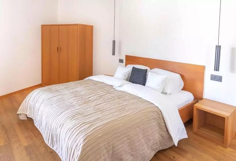 ホテル B & B Longhin