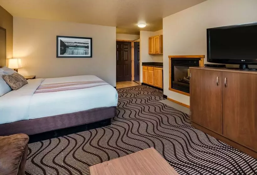 Best Western Plus Riverfront Hotel And Suites