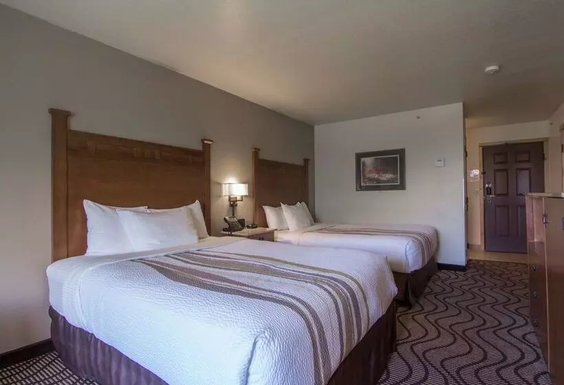 Best Western Plus Riverfront Hotel And Suites