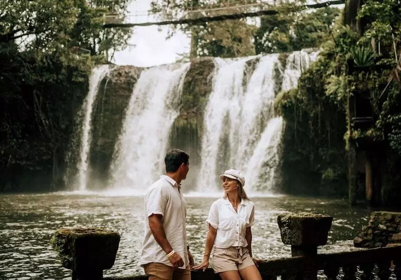 호텔 Coral Tree Inn