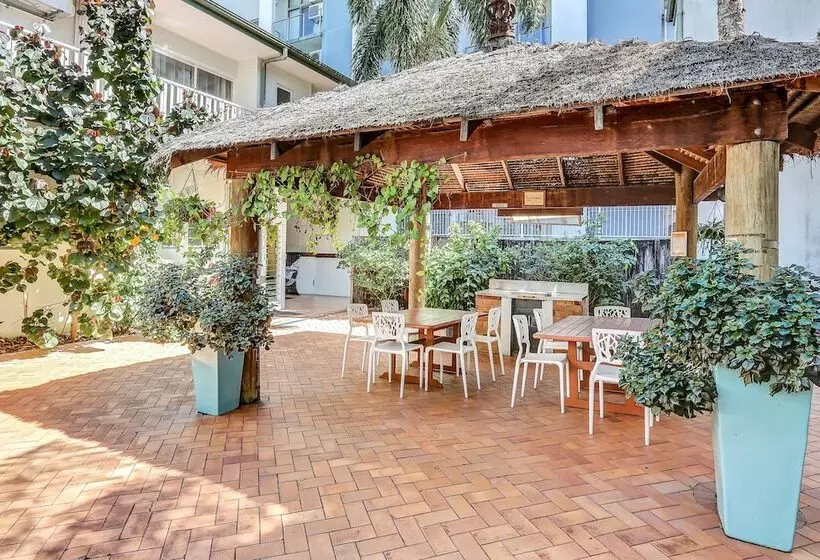 호텔 Coral Tree Inn