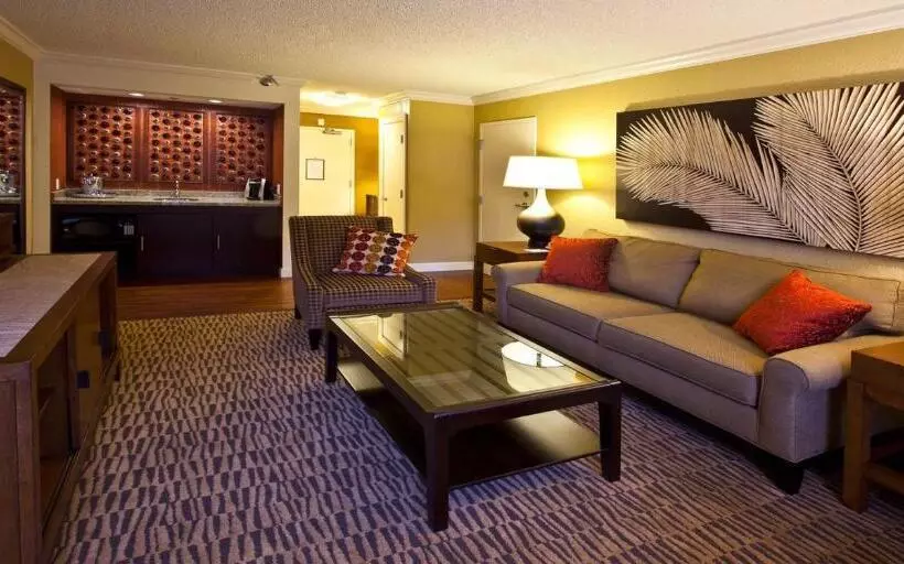 هتل Crowne Plaza Jacksonville Airport, An Ihg