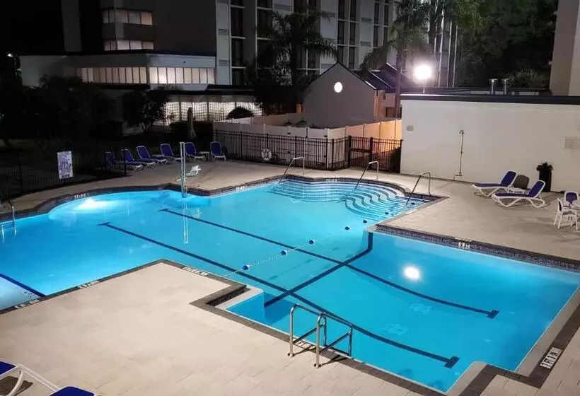 هتل Crowne Plaza Jacksonville Airport, An Ihg