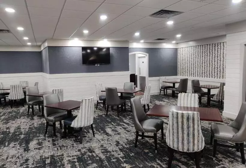 هتل Crowne Plaza Jacksonville Airport, An Ihg