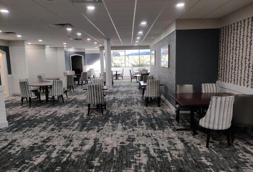 فندق Crowne Plaza Jacksonville Airport, An Ihg