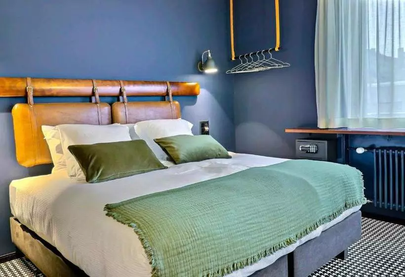 Отель Le Tonnelier