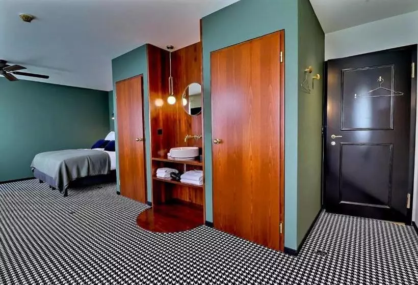 Отель Le Tonnelier