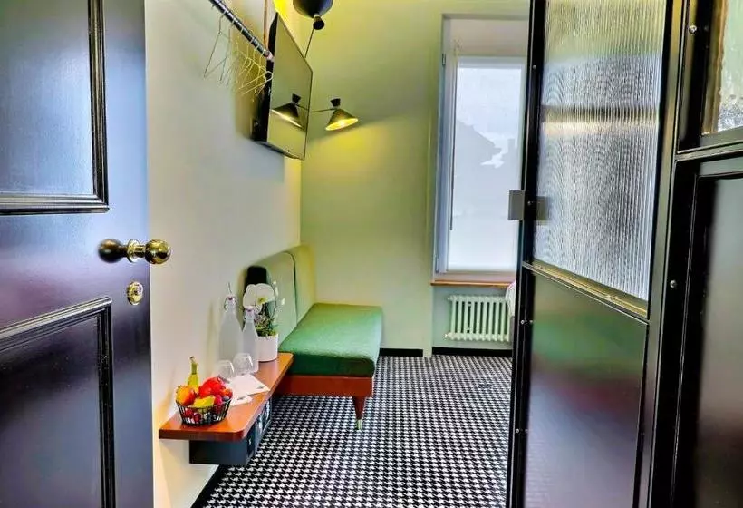 Отель Le Tonnelier