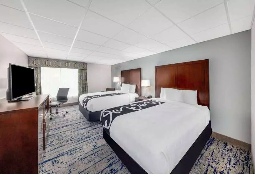 酒店 La Quinta Inn By Wyndham Lynnwood