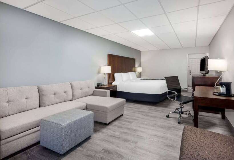 酒店 La Quinta Inn By Wyndham Lynnwood