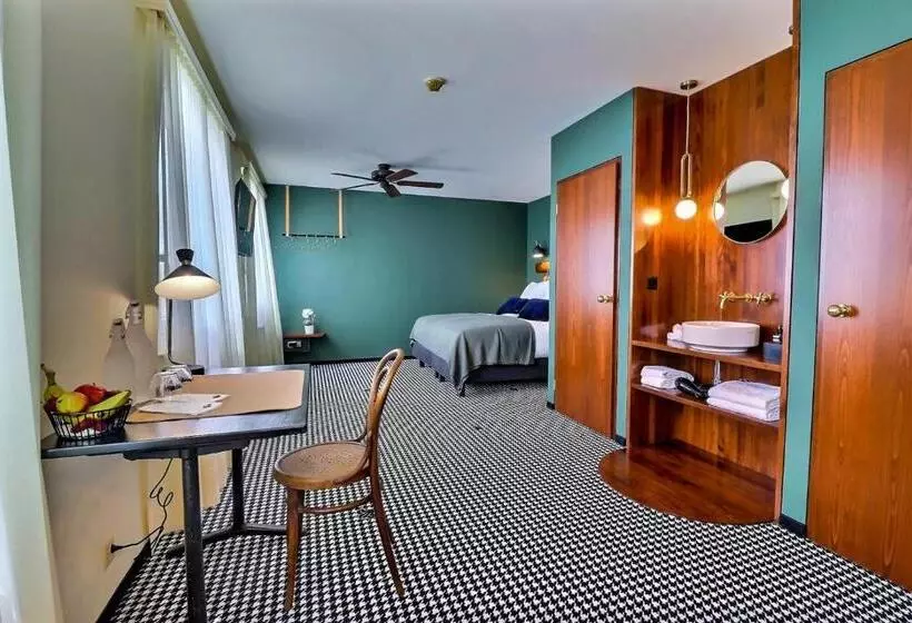 Отель Le Tonnelier