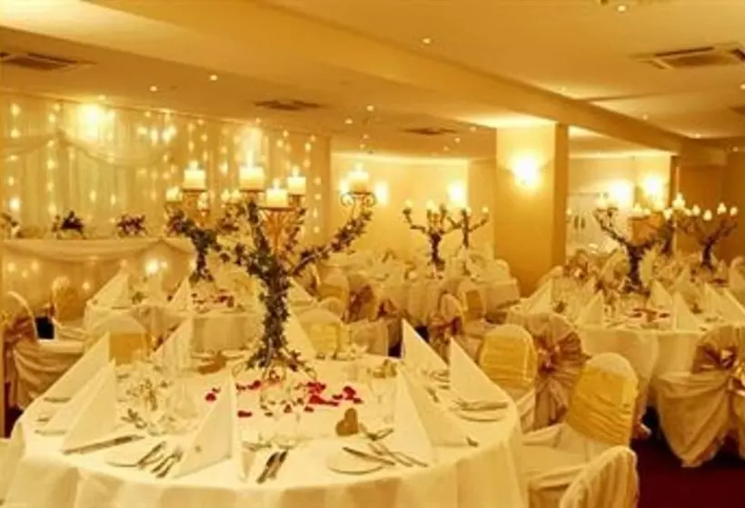 Отель Northbridge