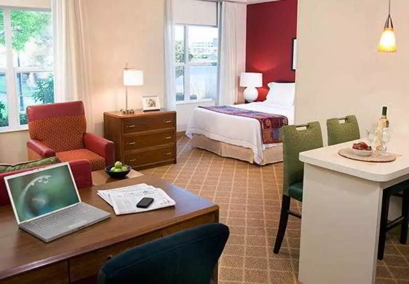 Отель Sonesta Es Suites San Francisco Airport Oyster Point Waterfront