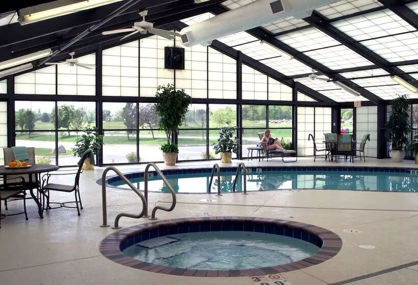 هتل Springhill Suites Des Moines West