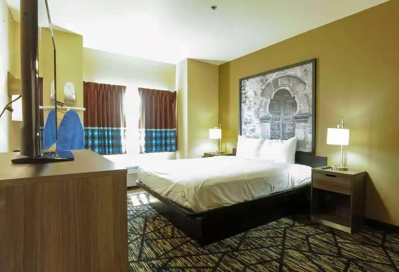 酒店 Super 8 By Wyndham San Antonio Airport North