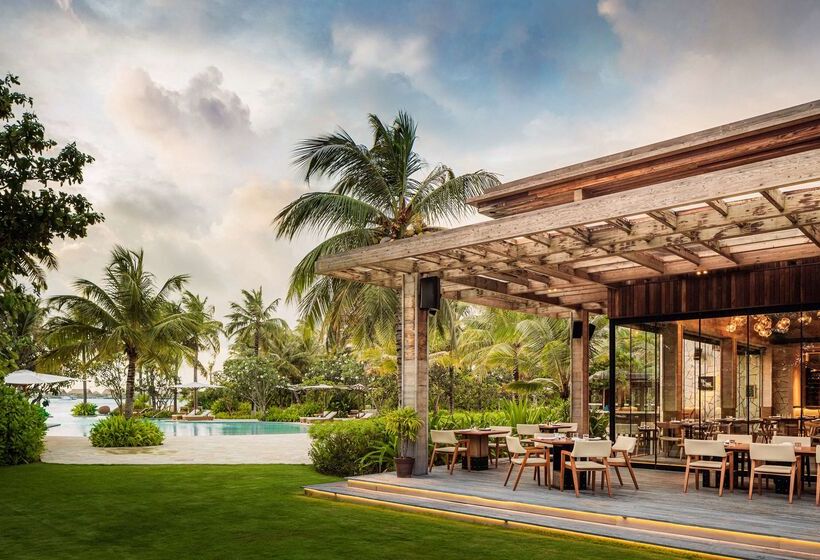 هتل Waldorf Astoria Maldives Ithaafushi