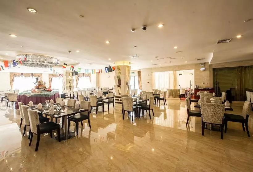 Hongyi Hotel Wuhan University